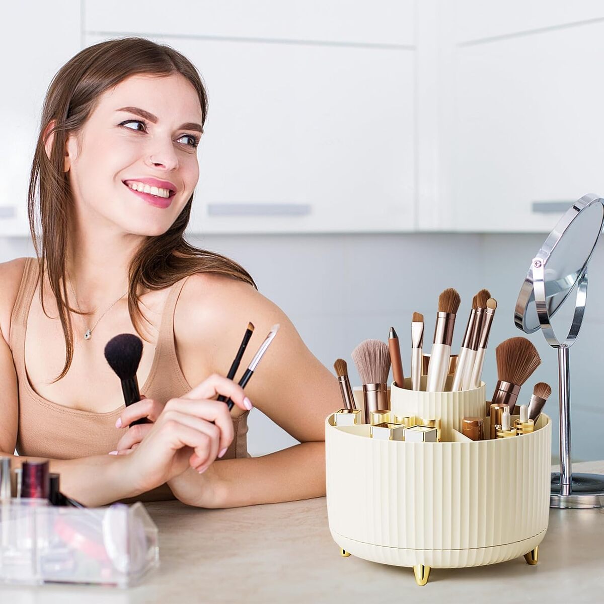 Rotating Makeup Brush Organizer – 360° Spinning Cosmetic Holder Box