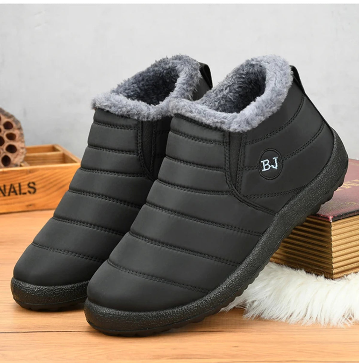 Unisex Winter Boots – Waterproof Warm Outdoor Ankle Sneakers