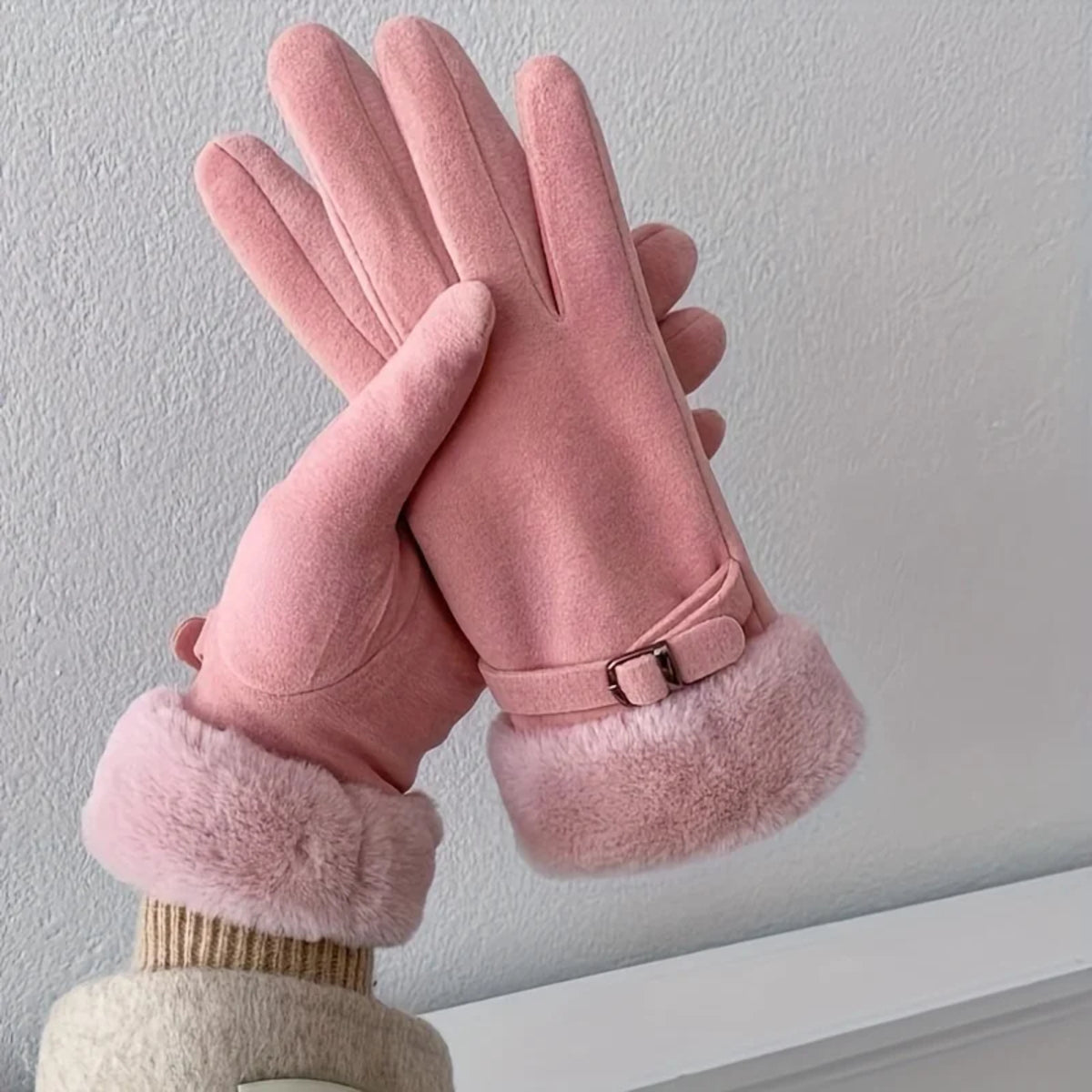Women’s 3-Piece Winter Set – Hat Scarf and Gloves for Cold Weather