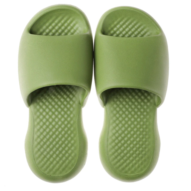 Non-slip wear-resistant thick-soled super soft slippers